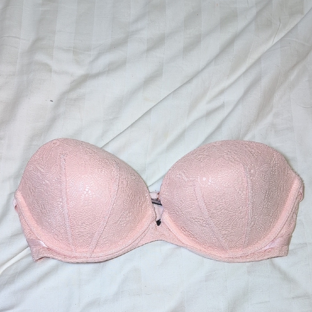 💥3/65$💥 Victoria's Secret Blush Lace Strapless Bra